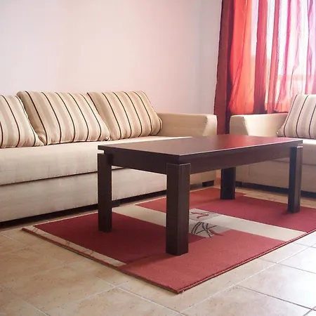 Helios Apartment *